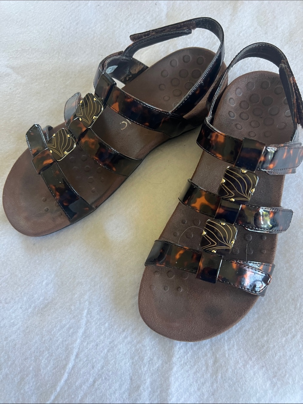 Vionic Women's Tortoiseshell Patent Strappy Sandals with Gold Accents